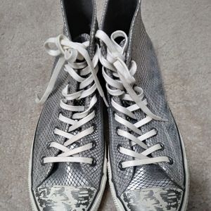 converse metallic snakeskin sneakers.size 9